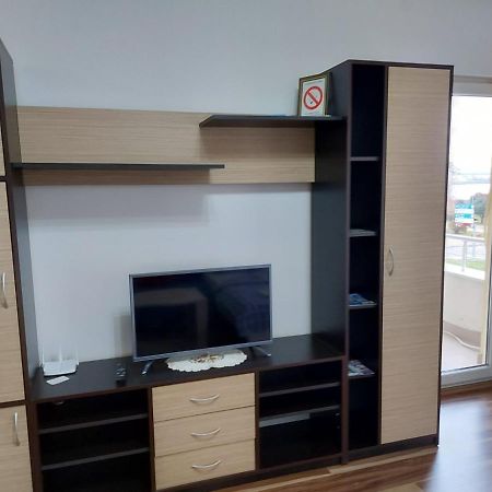 Adam' s Apartment 3 Kladovo Bagian luar foto