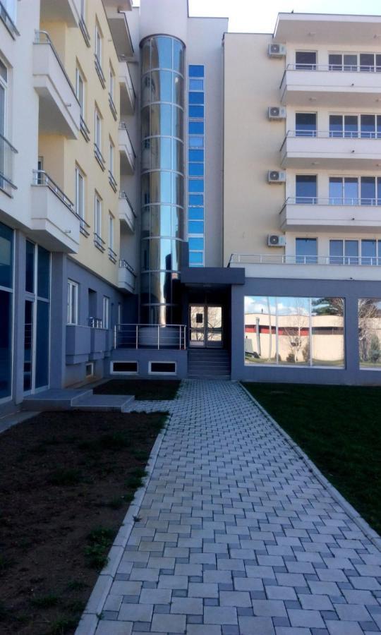 Adam' s Apartment 3 Kladovo Bagian luar foto