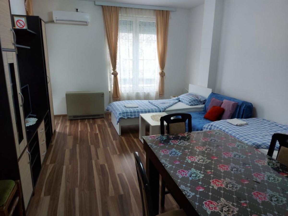 Adam' s Apartment 3 Kladovo Bagian luar foto